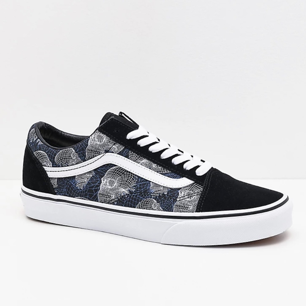 Vans Old Skool Wireframe Skull Lace Up Shoes Size: 5.0 Men’s. 6.5 Women’s